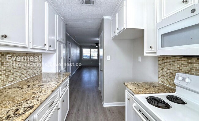 Foto del edificio - 2709 27th Ave N