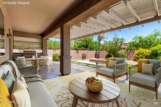 Building Photo - 712 W San Carlos Way