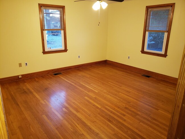 Foto del edificio - 3138 Monroe Ave