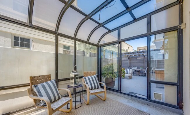 Foto del edificio - 101 California Ave