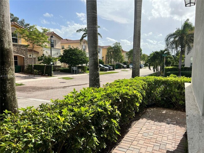 Foto del edificio - 5244 SW 77th Way