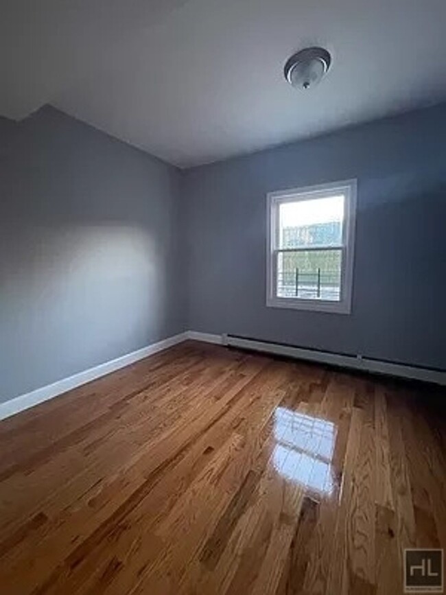 BRONX PARK AVENUE - Room for Rent in The Bronx, NY | Apartments.com