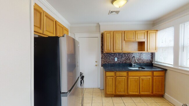 Foto del edificio - 15-17 Osborn Ave