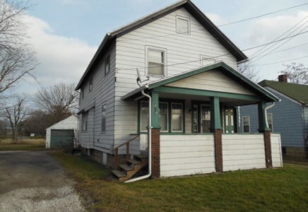 Building Photo - 203 S Homer St