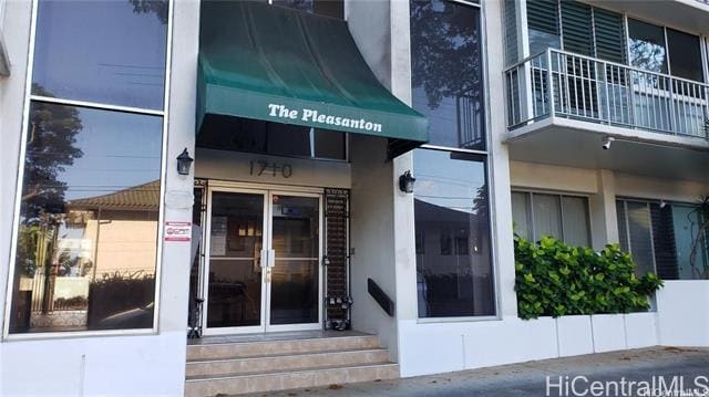 Primary Photo - 1710 Punahou St