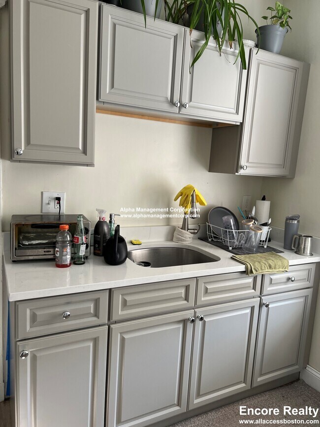 Foto del edificio - 94 Maple St