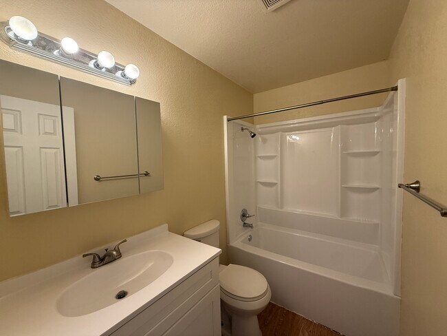 Foto del edificio - 3248 Rood Ct