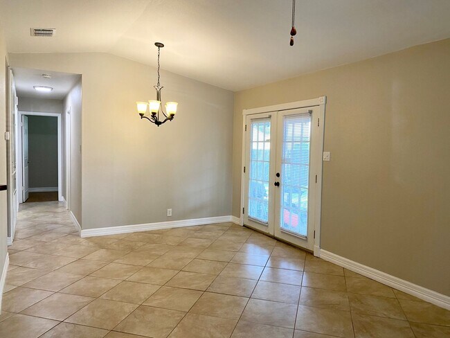 Foto del edificio - 3/2 Home Available for Lease!