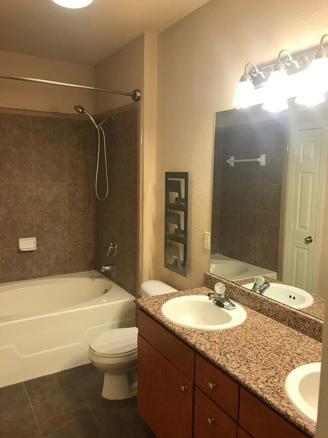 Foto del edificio - 8434 Walerga Rd