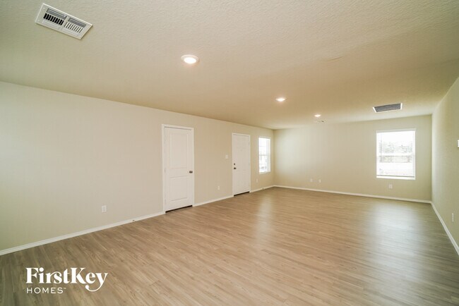 Building Photo - 9703 Littleton Grist