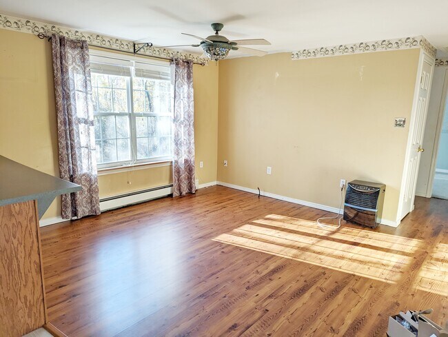 Dining Room - 47 King St