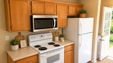 Building Photo - 112 Sendero Dr