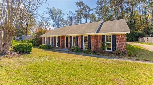 Building Photo - 4924 Roxbury Dr