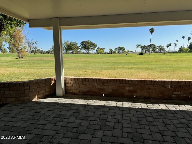 Foto del edificio - 15609 N Cameo Dr