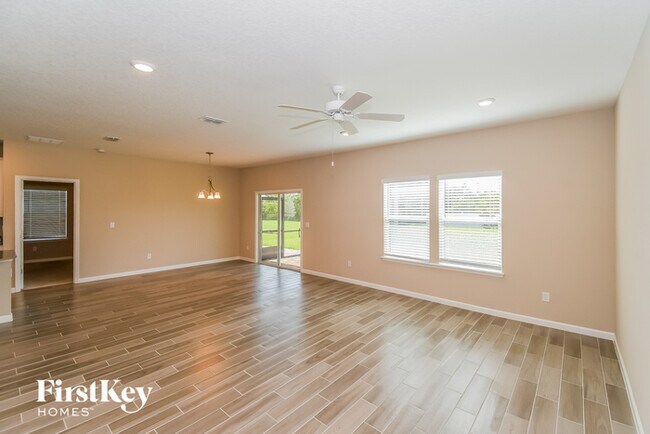 Foto del edificio - 1544 Mathews Manor Dr