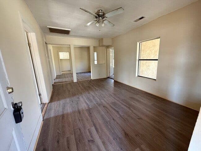 Building Photo - 7680 US-31