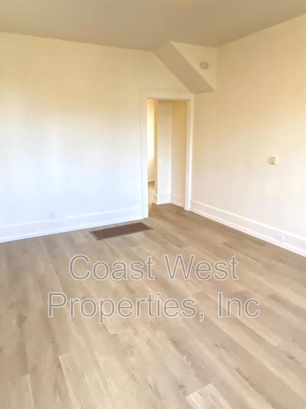 Building Photo - 4473 Maryland St