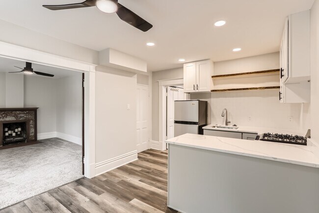 Building Photo - 1212 Columbine Street, Unit 2