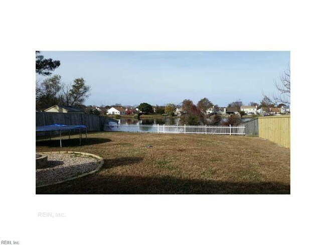 Building Photo - 1849 Bernstein Dr