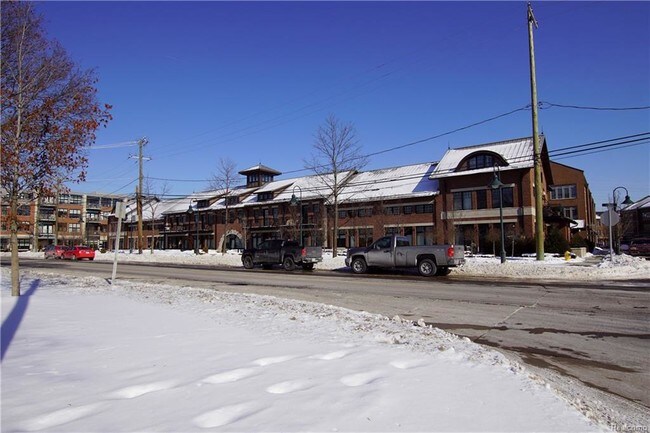 Foto del edificio - 534 Graten St