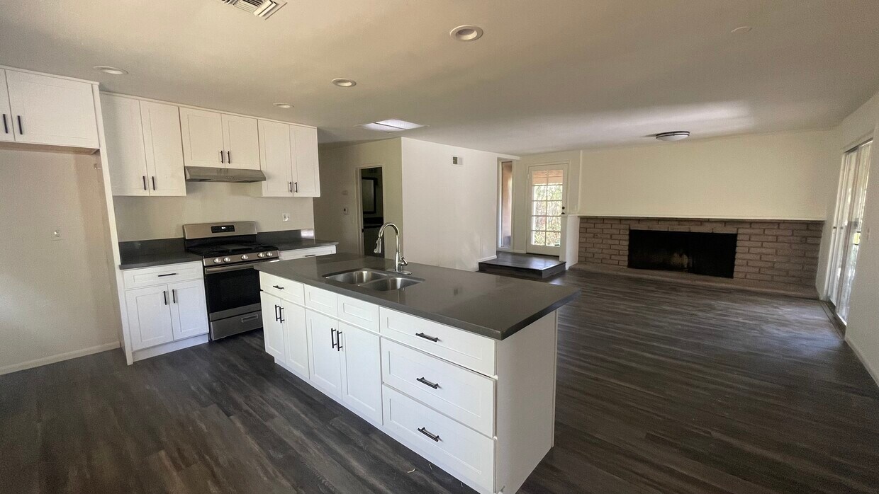 13539 Leadwell St, Van Nuys, CA 91405 House Rental in Van Nuys, CA