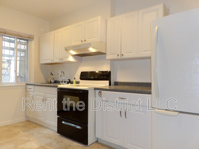 Photo - 403 M St NE Apartment