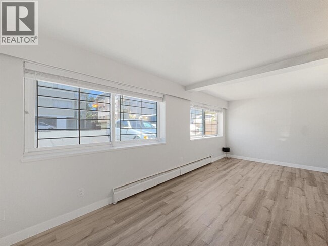 Building Photo - 8635 Fremlin St