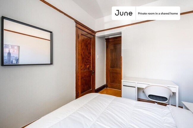 Foto del edificio - Room in Shared 3 bed/1 bath home