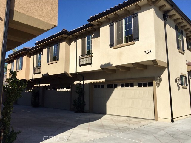 Primary Photo - 338 N Azusa Ave