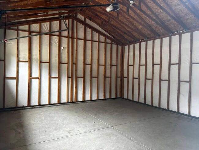 Foto del edificio - 2bd/2ba house with garage available on Pis...
