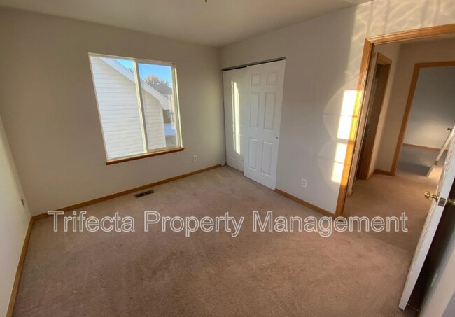 Foto del edificio - 1333 Fairfield Ave