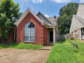 Building Photo - 1481 Estacada Way