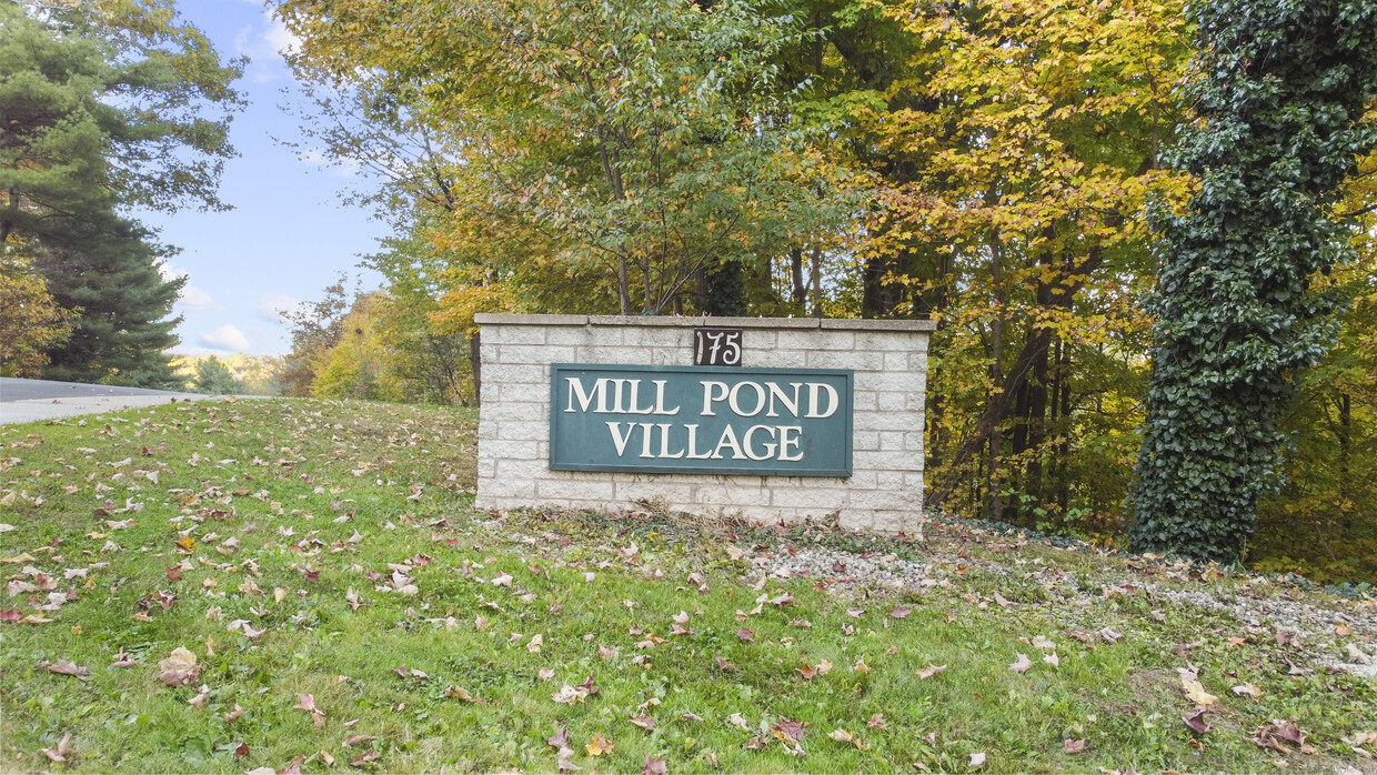 Foto principal - 175 Mill Pond Rd