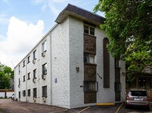 Building Photo - 1148 N Washington St