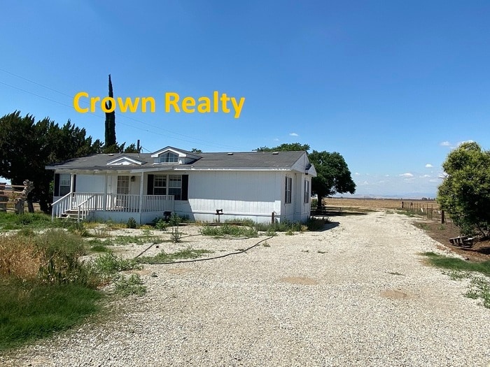 Primary Photo - Affordable country home - 3/2