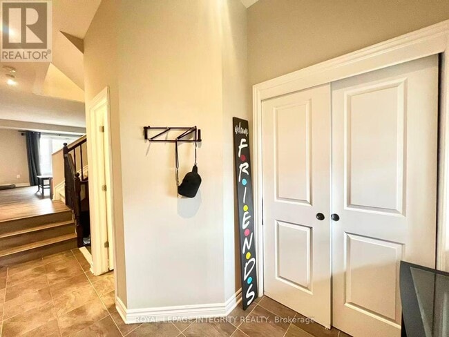 Building Photo - 518 Paine Ave