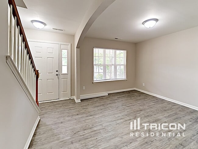 Building Photo - 12737 Alvin Woods Dr