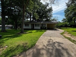 Building Photo - 214 Pecan Park Dr