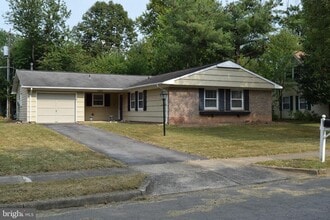 Building Photo - 4405 Manor Hall Ln