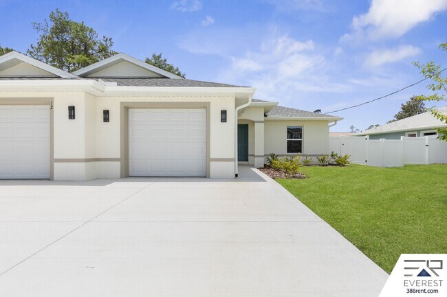 Building Photo - Brand New, fully fenced on a quiet cul-de-sac