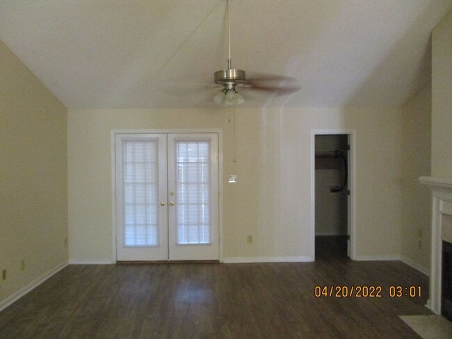 Building Photo - 112-A Acacia Ct