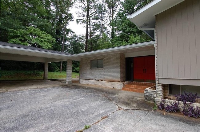 Building Photo - 3922 Safari Ct