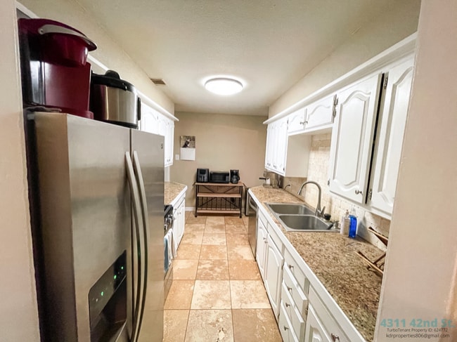 Building Photo - 4311 42nd St