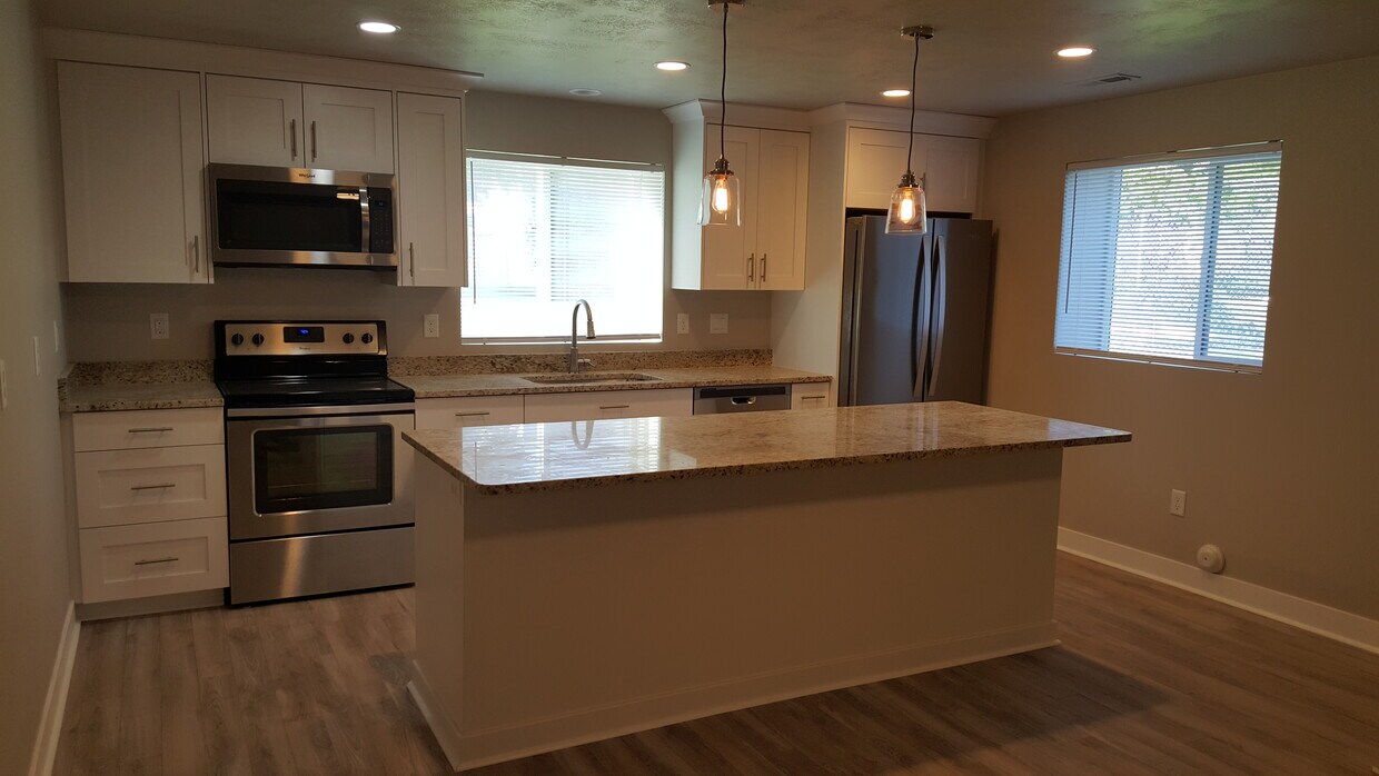 Foto principal - 538 Macland Ln