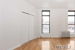 Building Photo - 10 Putnam Ave