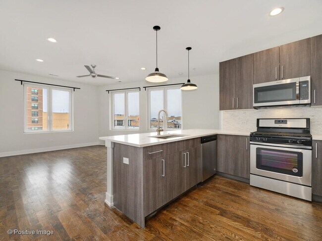 Foto del edificio - 4428 N Sheridan Rd