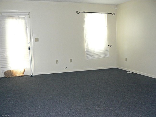 Building Photo - 2200 Noble Rd