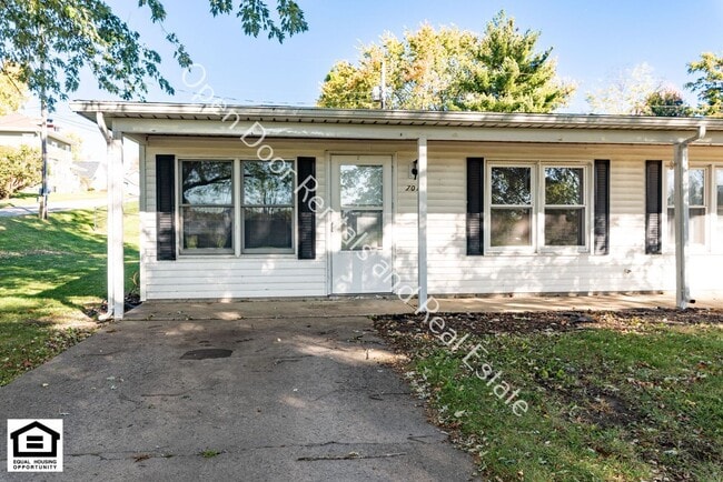 Building Photo - 701-703 Lake Ave