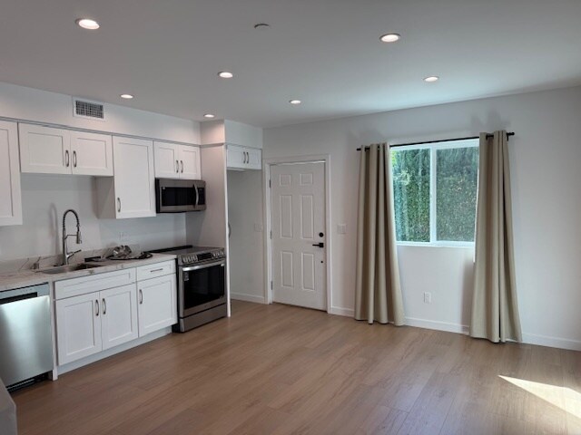 Cocina - 18906 Lassen St