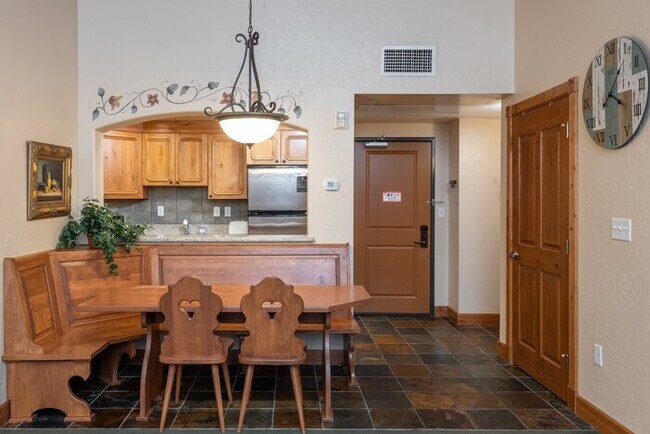 Foto del edificio - Villa 3069 2 Bed 2 Bath Full Kitchen